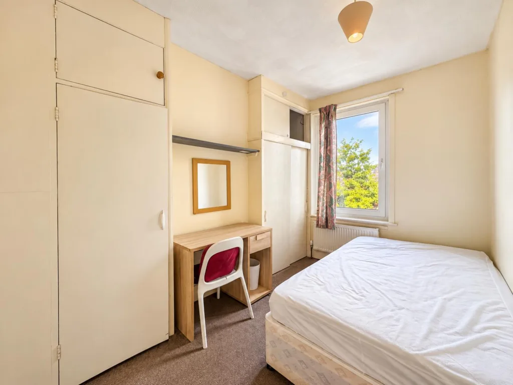 4 bedroom house for rent