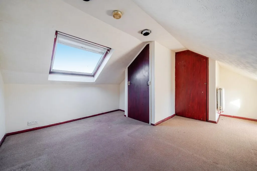 4 bedroom semi-detached house for rent