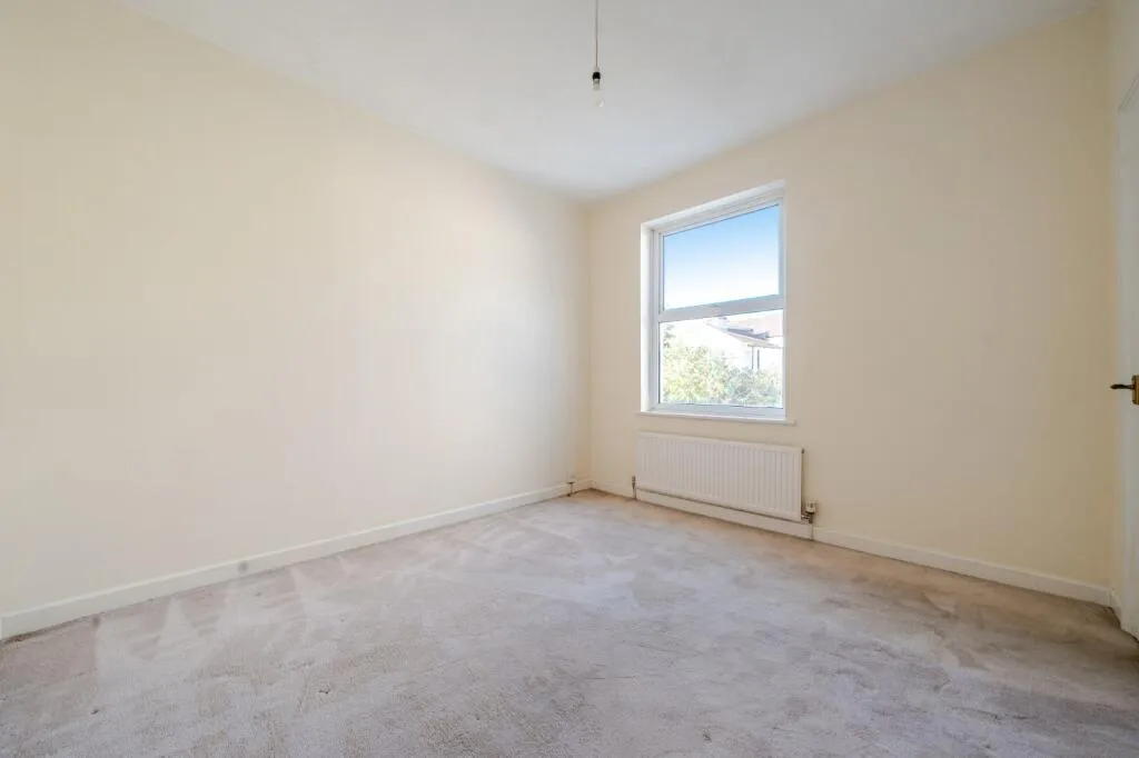 4 bedroom semi-detached house for rent