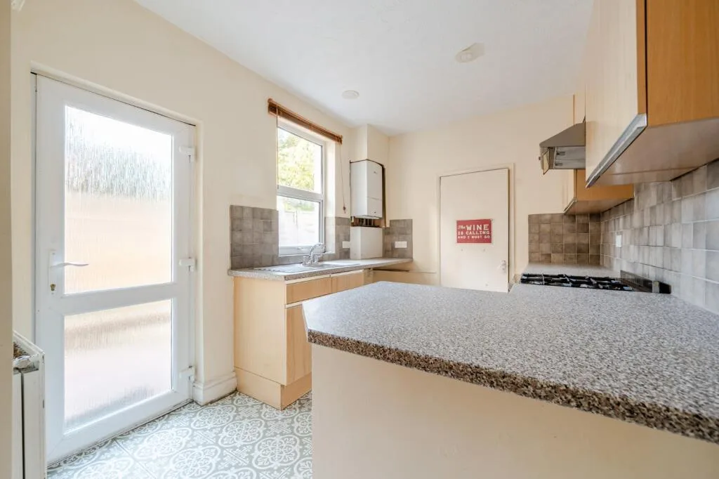 4 bedroom semi-detached house for rent