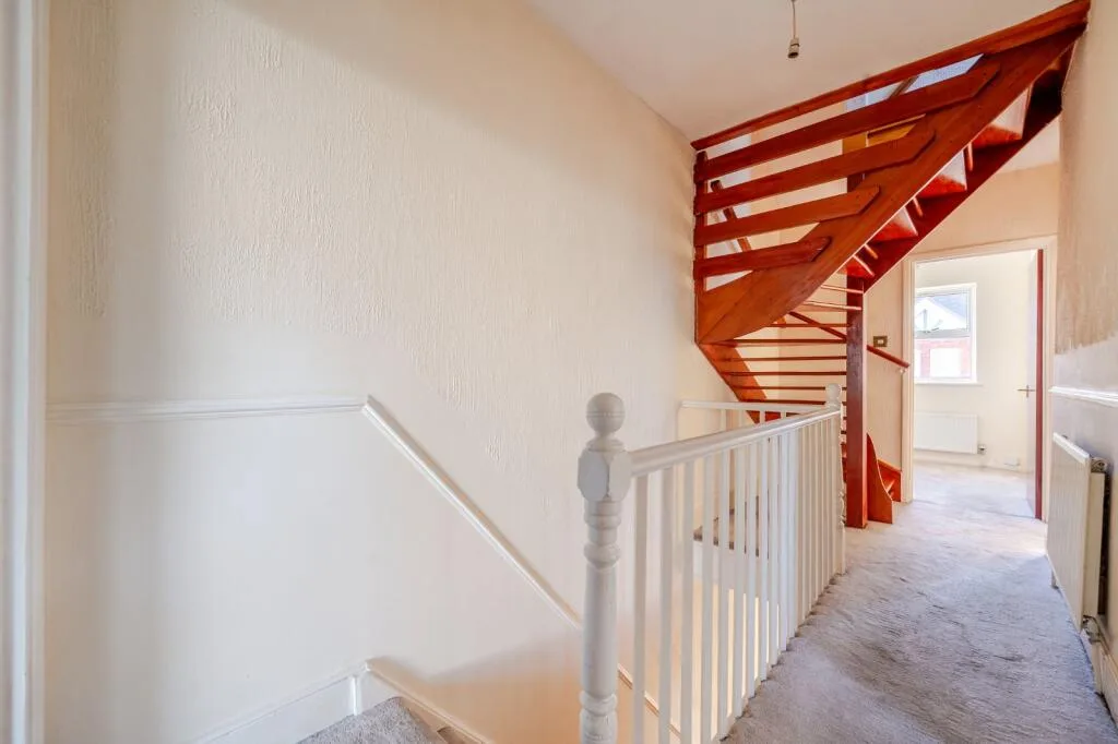4 bedroom semi-detached house for rent