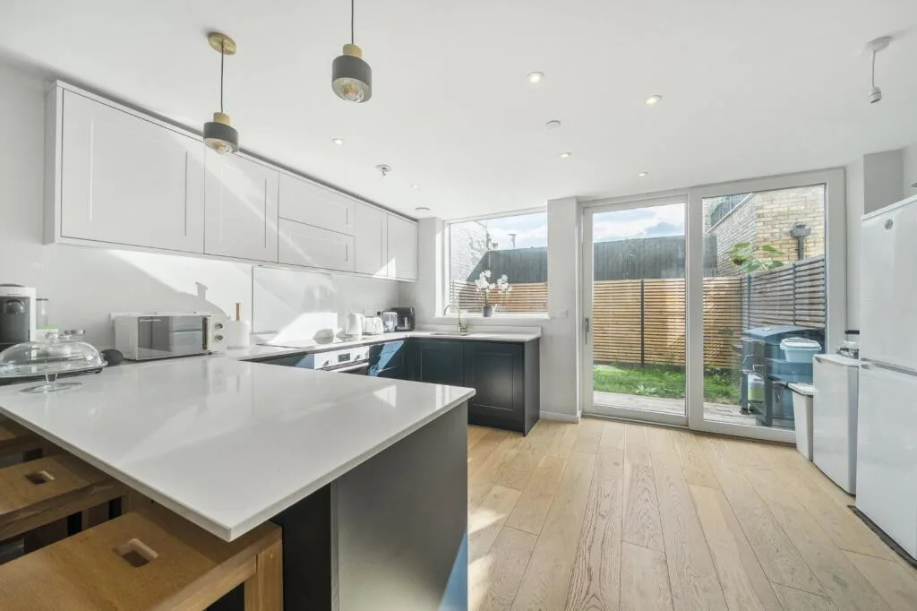 4 bedroom house for rent