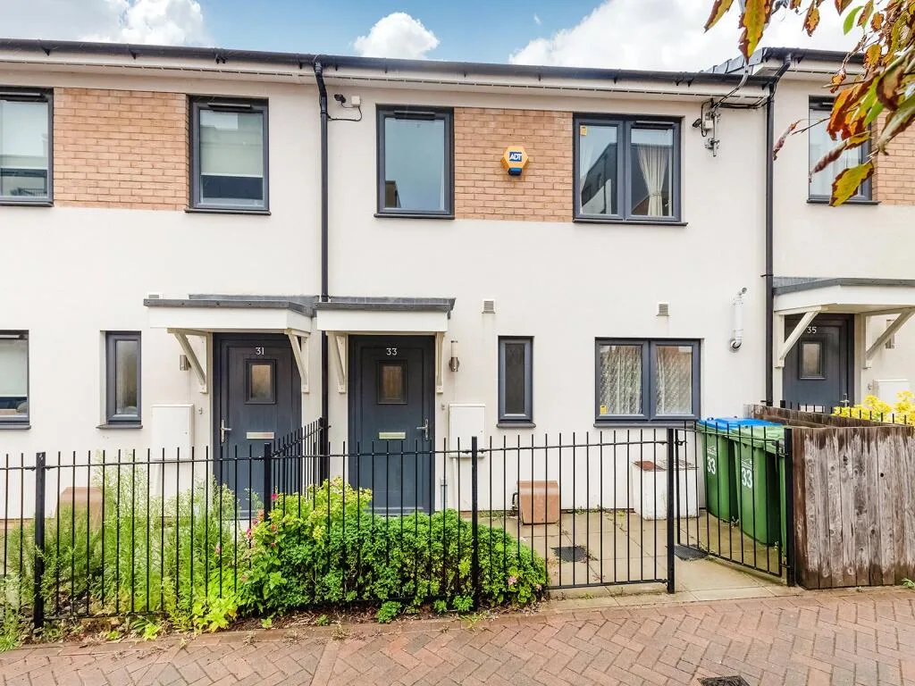 3 bedroom town house for rent
