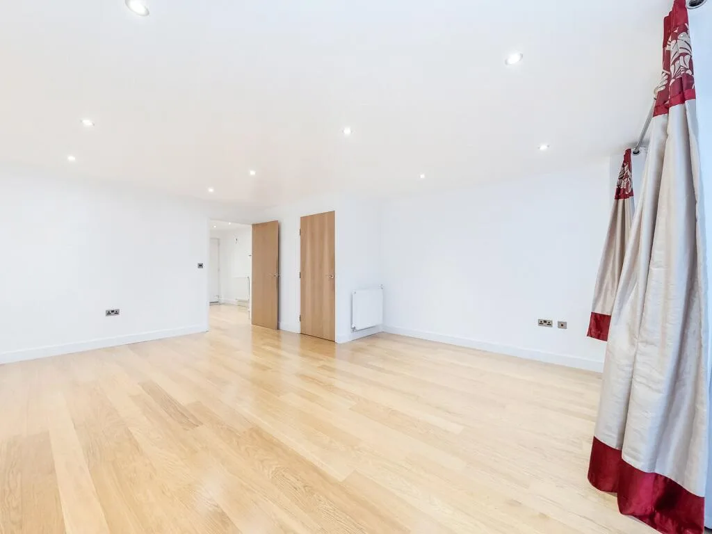 3 bedroom town house for rent
