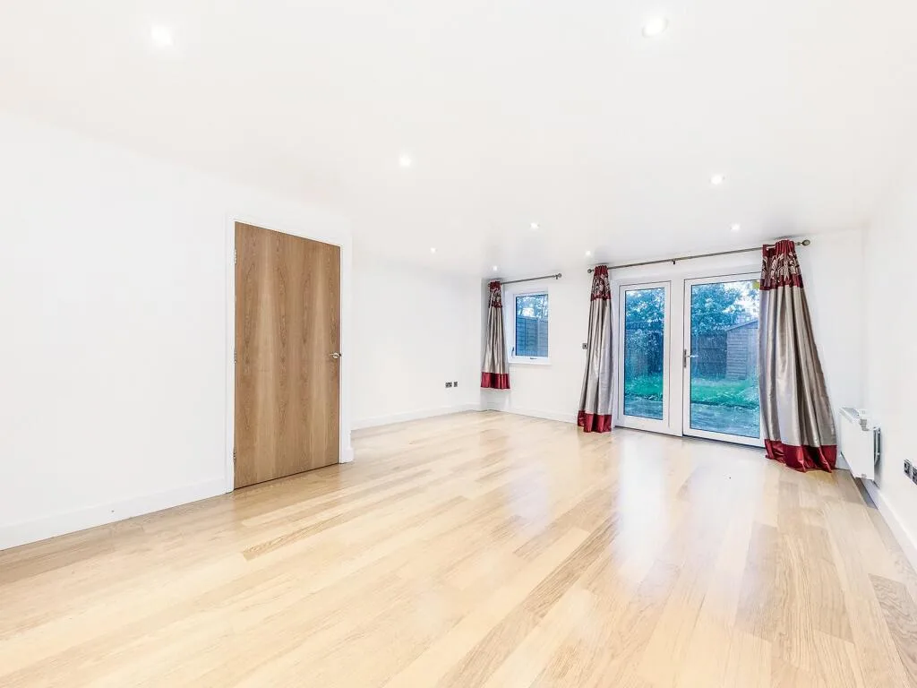 3 bedroom town house for rent