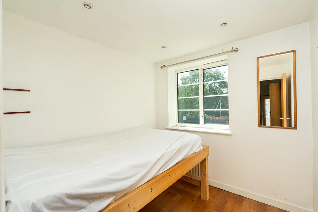 3 bedroom semi-detached house for rent