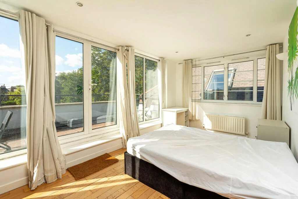 3 bedroom semi-detached house for rent