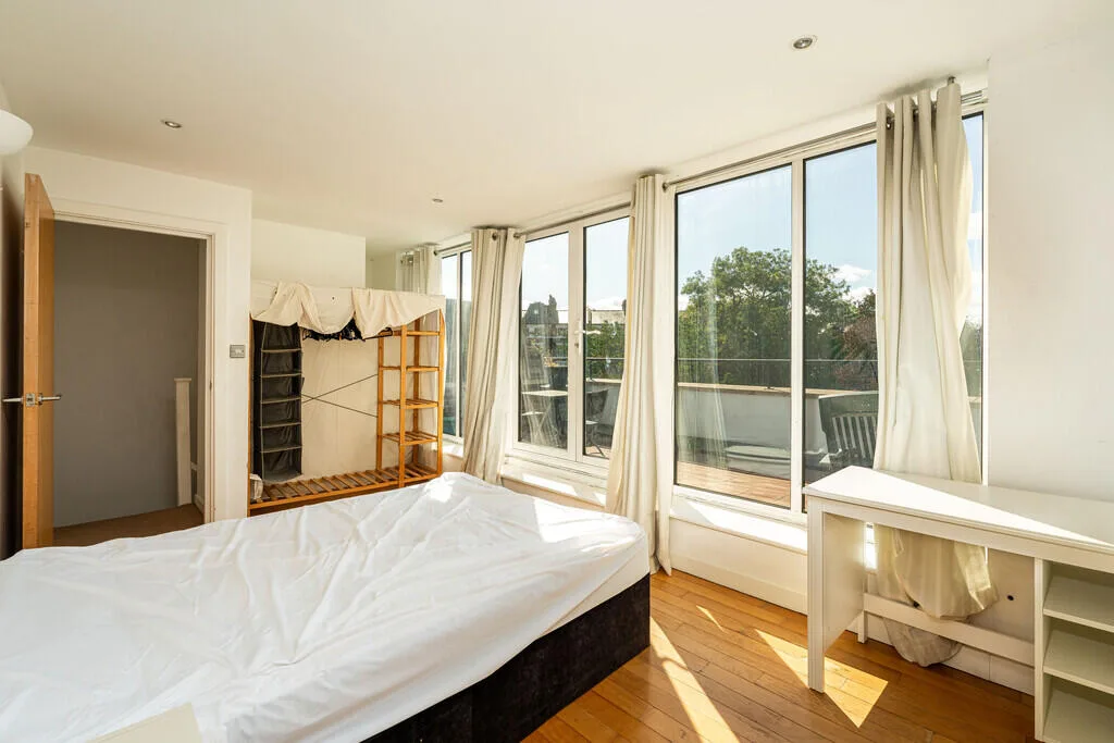 3 bedroom semi-detached house for rent