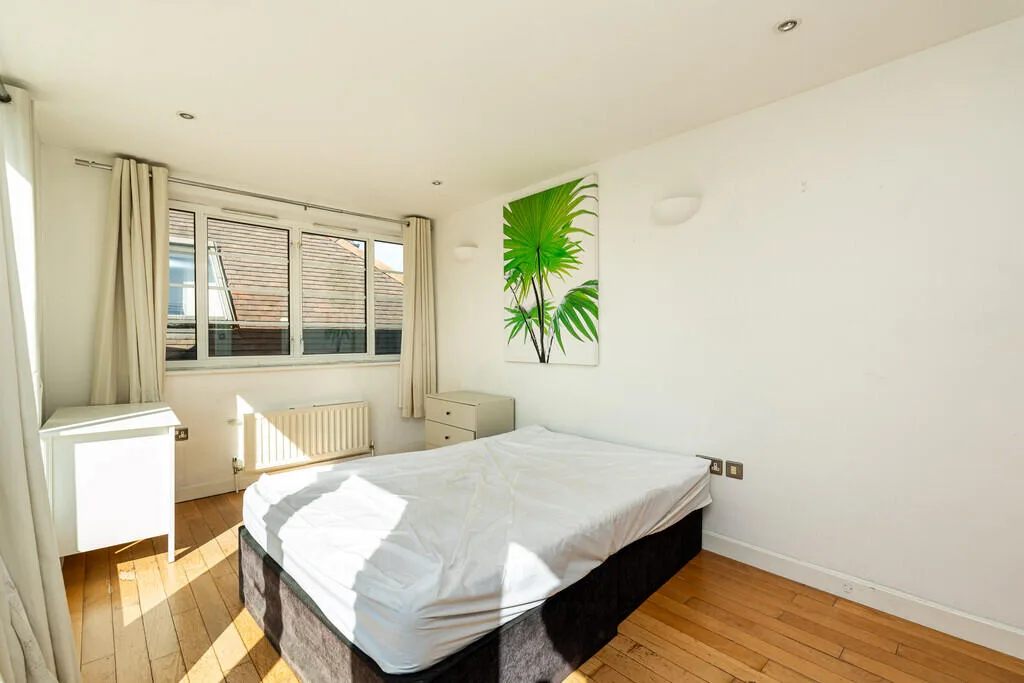 3 bedroom semi-detached house for rent
