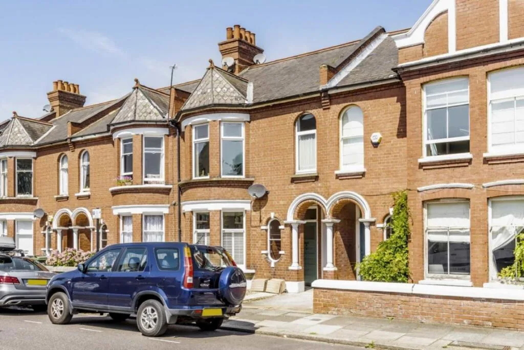 2 bedroom flat for rent