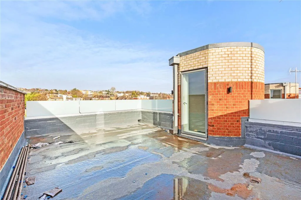 3 bedroom end of terrace house for rent