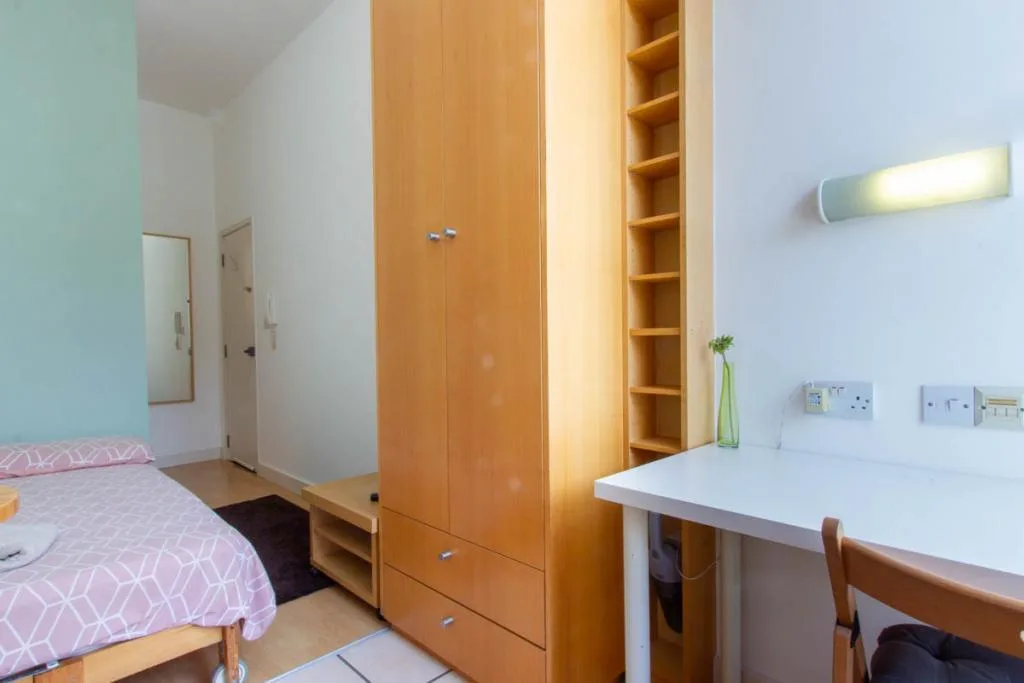 Studio flat for rent