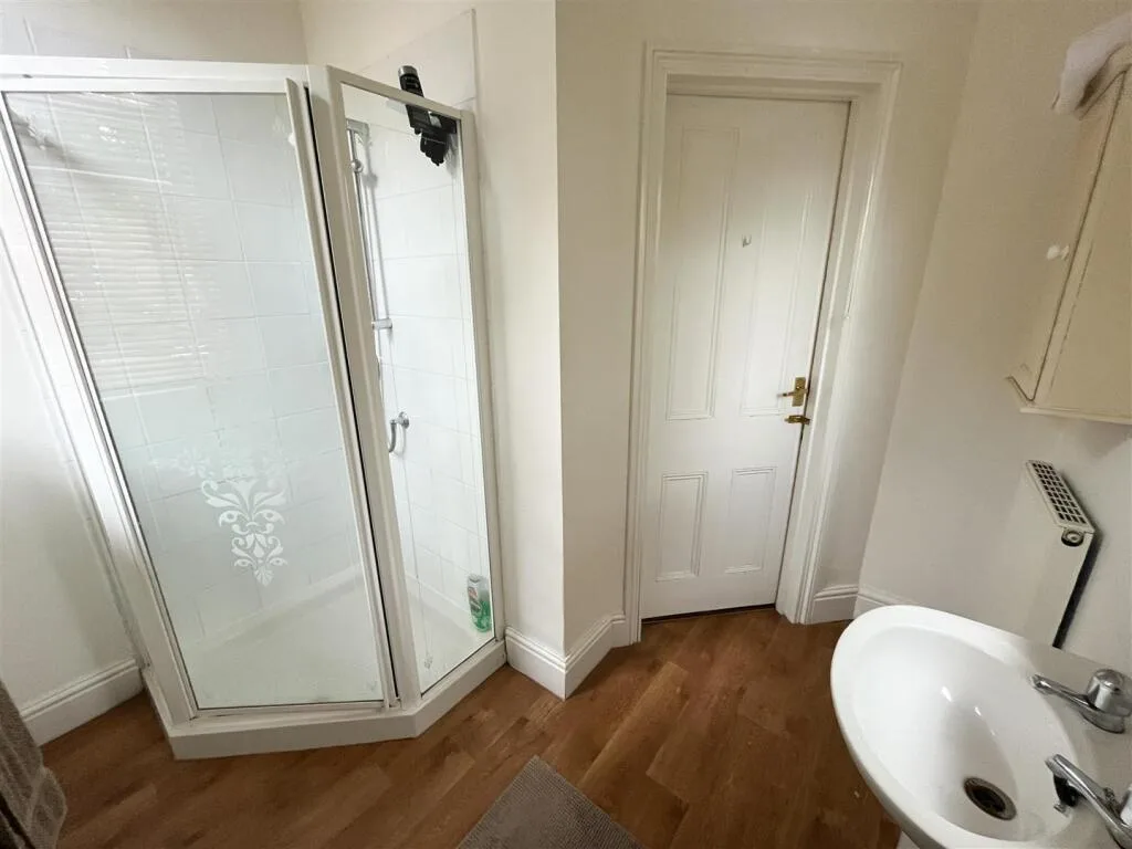 2 bedroom duplex for rent