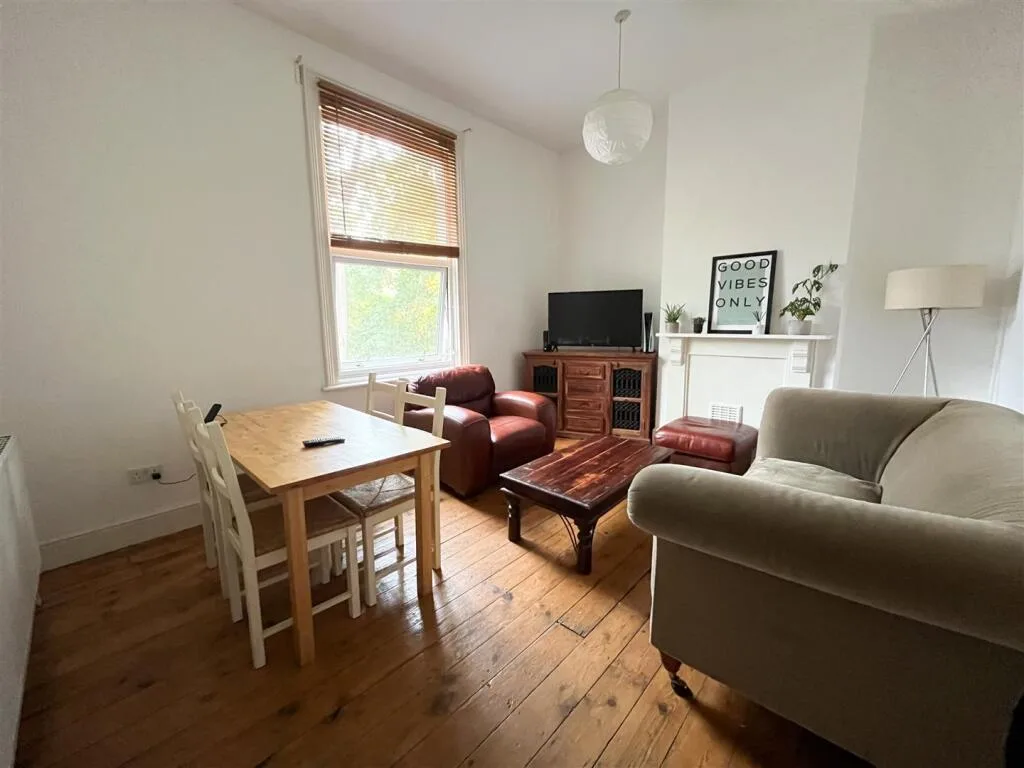 2 bedroom duplex for rent