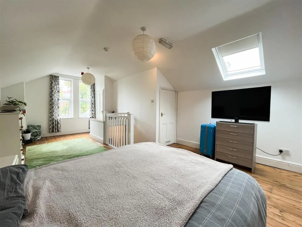 2 bedroom duplex for rent