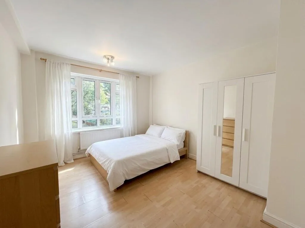 4 bedroom flat for rent