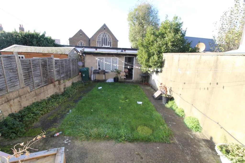 3 bedroom terraced house for rent