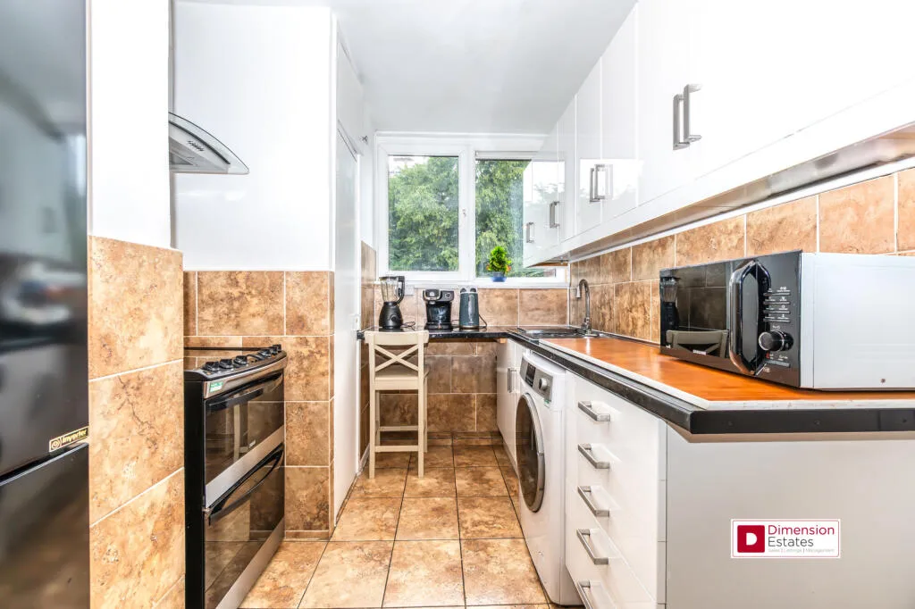 4 bedroom maisonette for rent