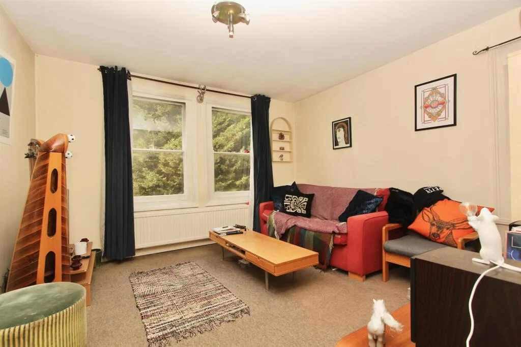1 bedroom house for rent