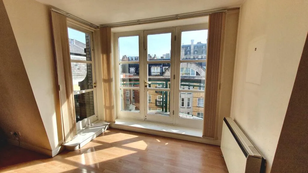 2 bedroom penthouse for rent