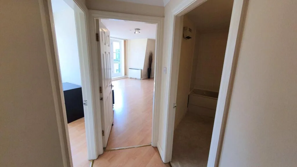 2 bedroom penthouse for rent
