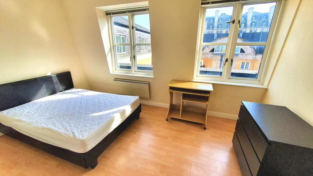 2 bedroom penthouse for rent