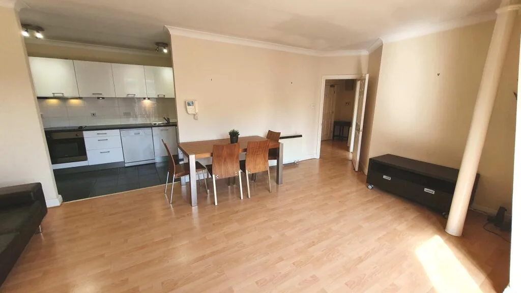2 bedroom penthouse for rent
