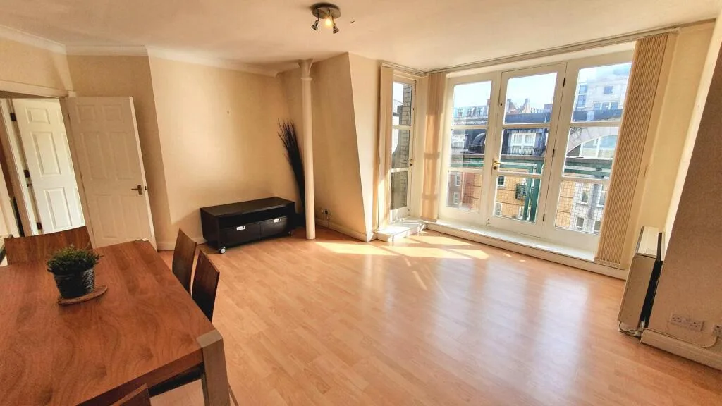 2 bedroom penthouse for rent