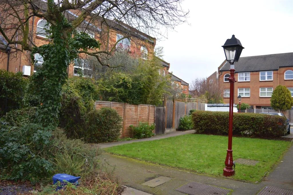 2 bedroom terraced house for rent