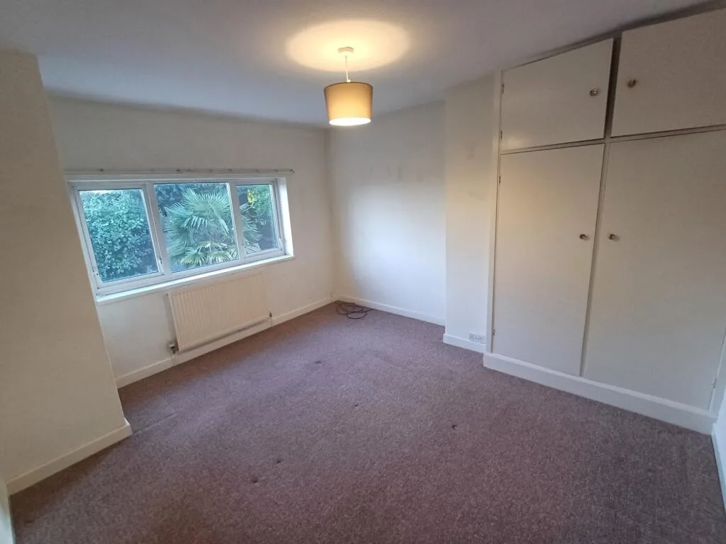 3 bedroom semi-detached house for rent