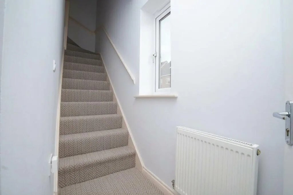 3 bedroom semi-detached house for rent
