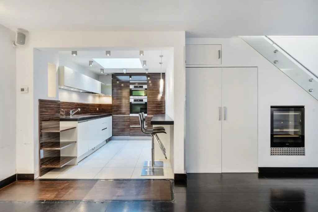 3 bedroom mews property for rent