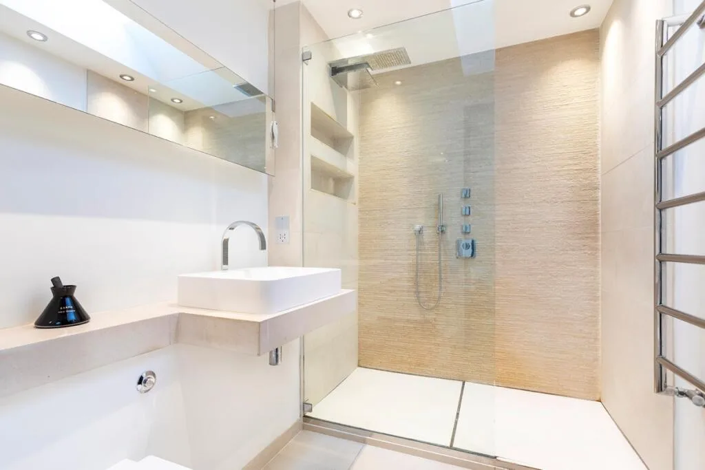 3 bedroom mews property for rent