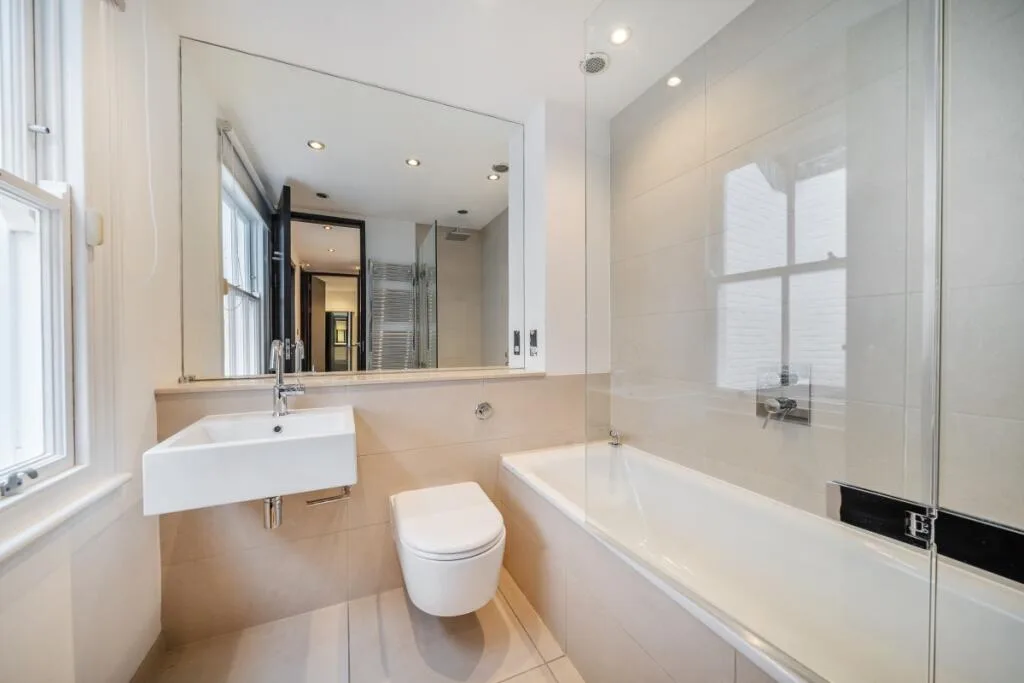 3 bedroom mews property for rent