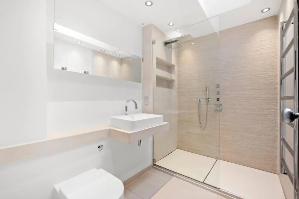 3 bedroom mews property for rent