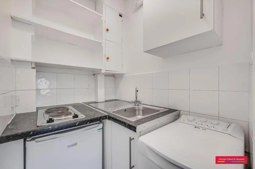 Studio flat for rent