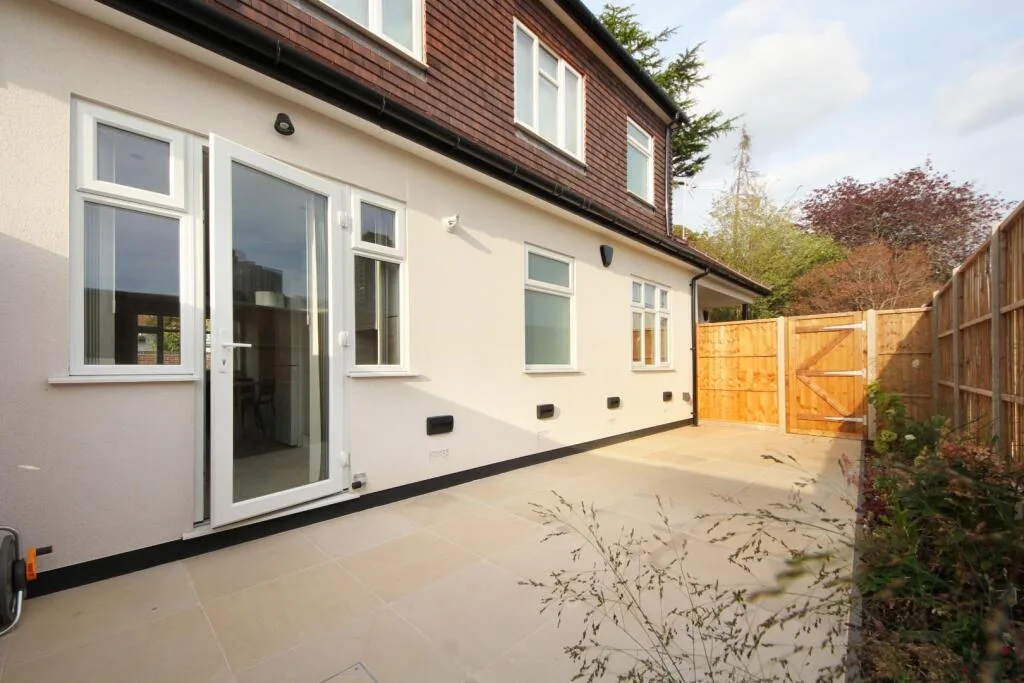 2 bedroom flat for rent