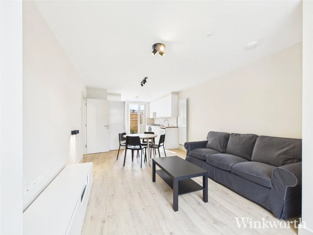 2 bedroom bungalow for rent