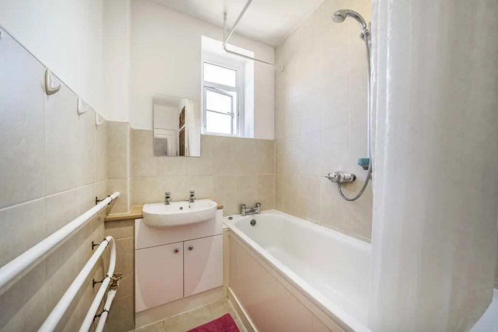 3 bedroom flat for rent