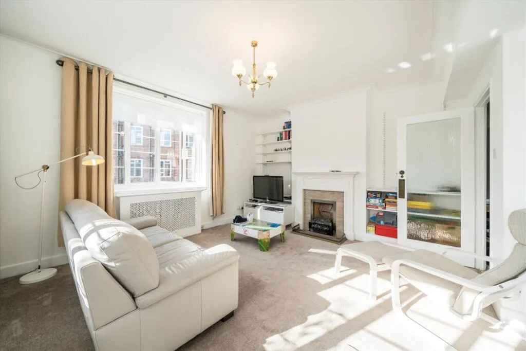 3 bedroom flat for rent