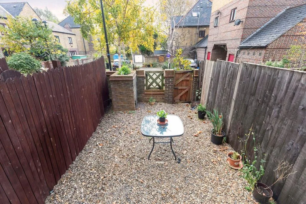 4 bedroom house for rent
