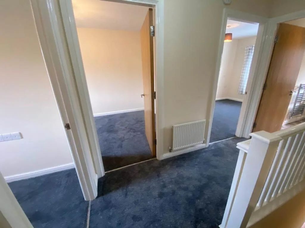 3 bedroom semi-detached house for rent