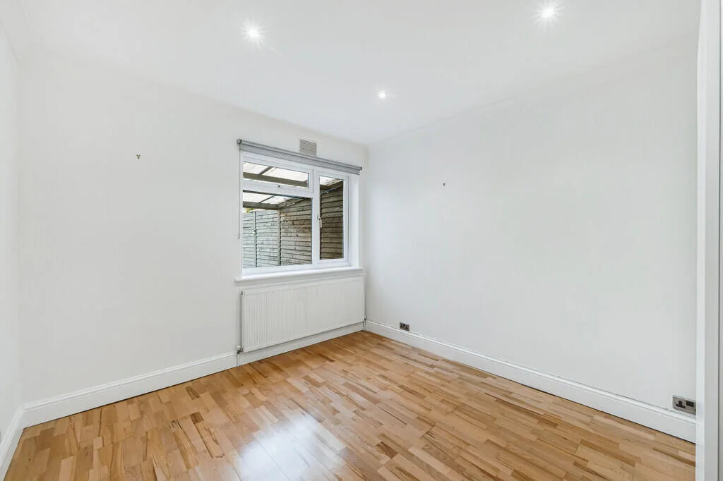 1 bedroom ground floor flat for rent