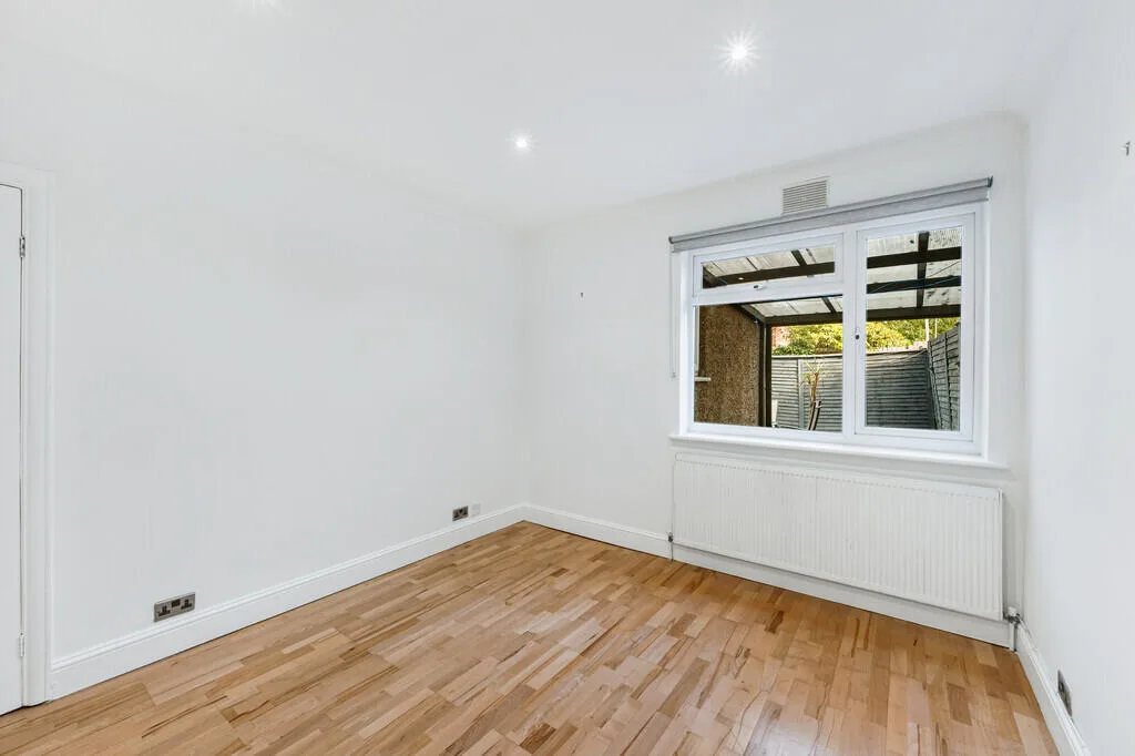 1 bedroom ground floor flat for rent
