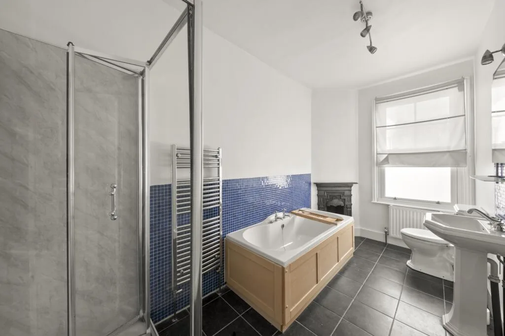 2 bedroom house for rent