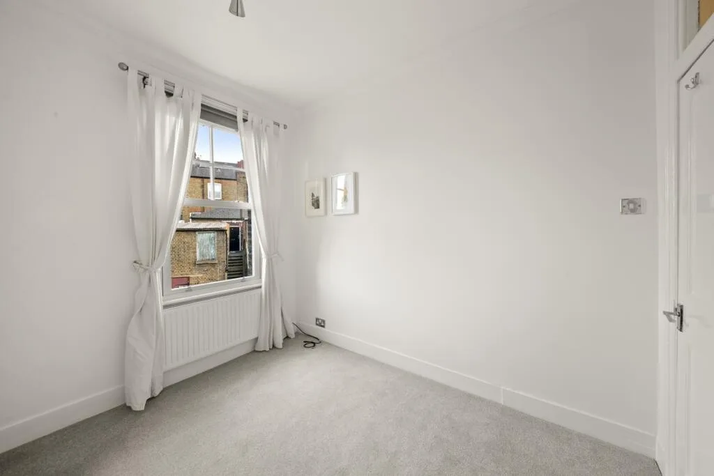 2 bedroom house for rent