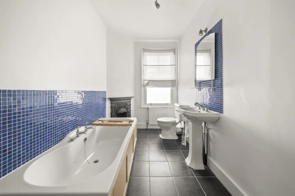 2 bedroom house for rent