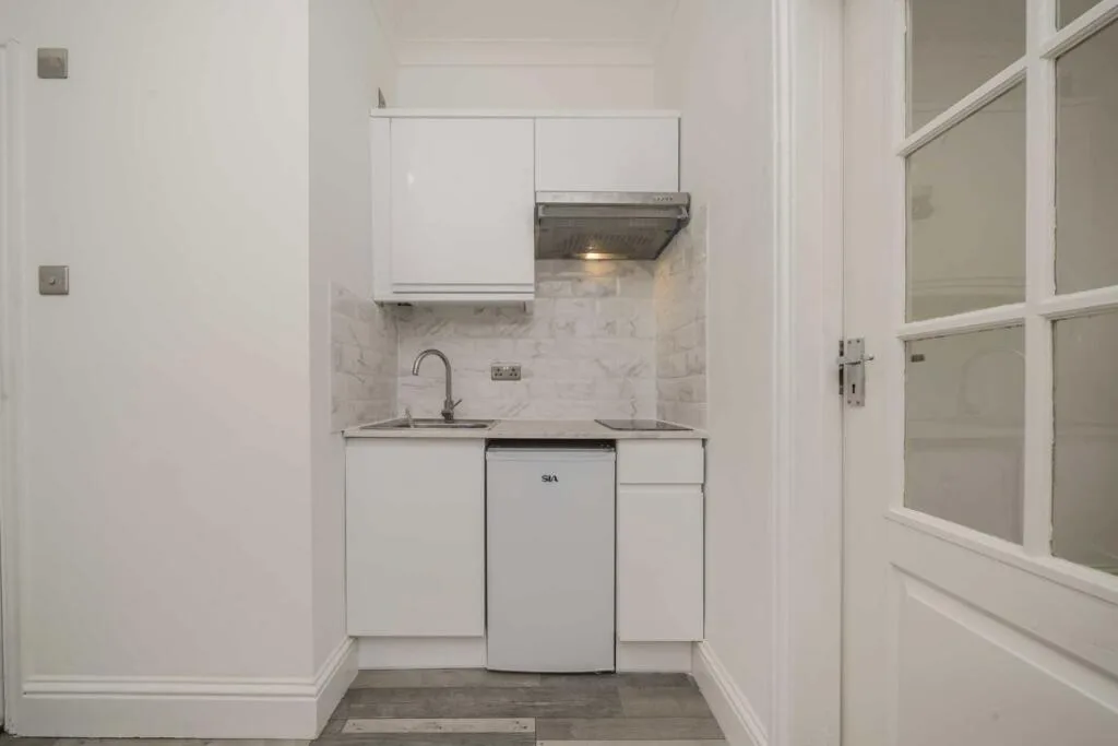 Studio flat for rent
