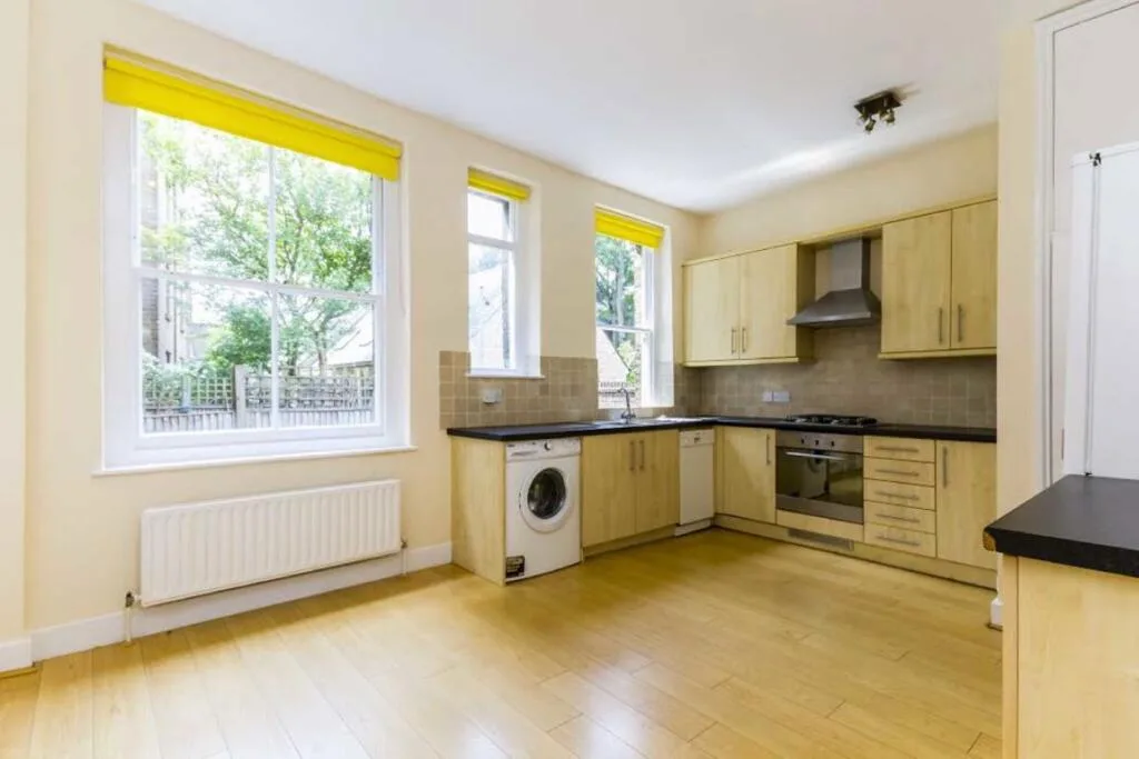 3 bedroom flat for rent