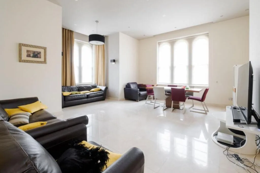 4 bedroom apartment for rent